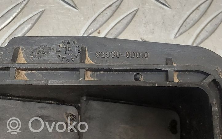 Toyota Yaris Évent de pression de quart de panneau 629300D010