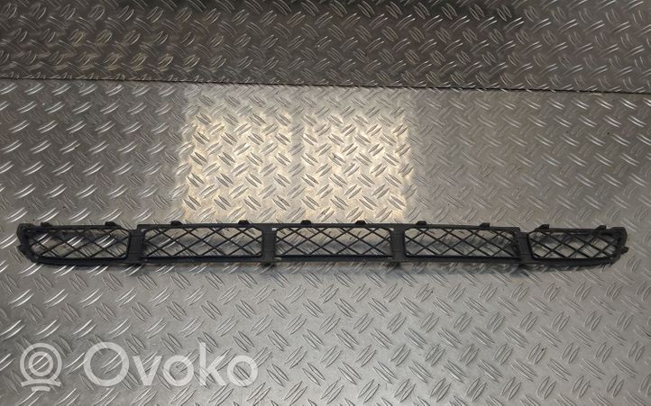 Toyota RAV 4 (XA20) Grotelės apatinės (trijų dalių) 5311342020