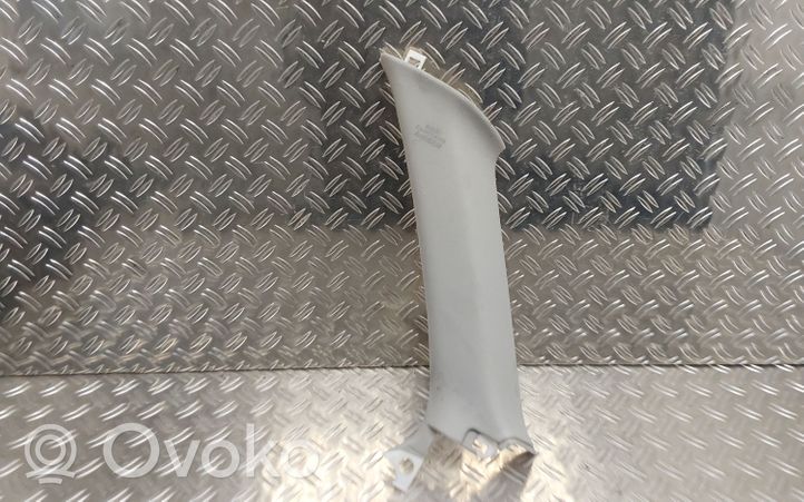 Toyota Avensis T250 Rivestimento montante (C) 6247105080