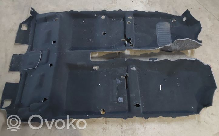 Toyota Avensis T250 Tappeto per interni 5851005280