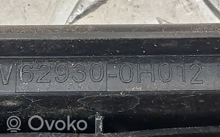 Toyota Aygo AB40 Kratka wentylacyjna pod zderzakiem tylnym 629300H012