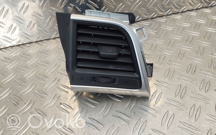 Toyota Verso-S Dashboard side air vent grill/cover trim 5565052240