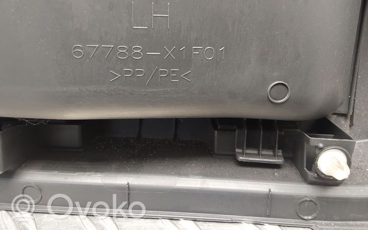 Toyota Verso Garniture panneau de porte arrière 67788X1F01