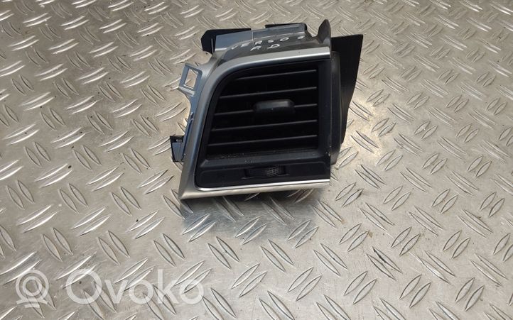 Toyota Verso-S Copertura griglia di ventilazione laterale cruscotto 5566052040