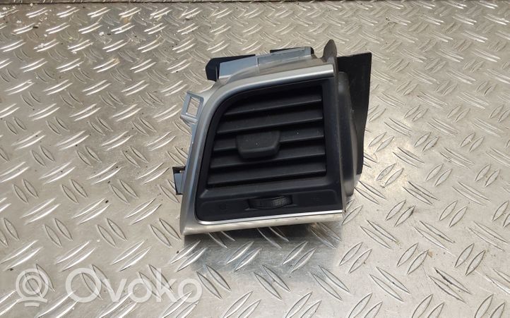 Toyota Verso-S Copertura griglia di ventilazione laterale cruscotto 5566052040