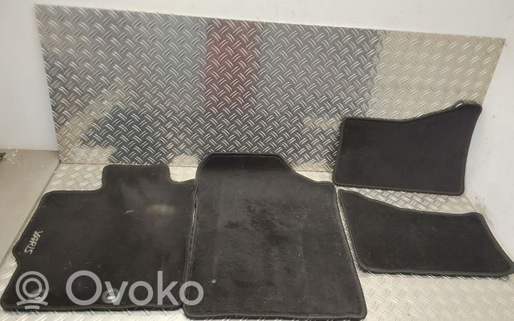 Toyota Yaris Kit tapis de sol auto PZ410B0358HA