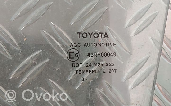 Toyota Auris E180 Vitre de fenêtre porte avant (4 portes) 43R00049