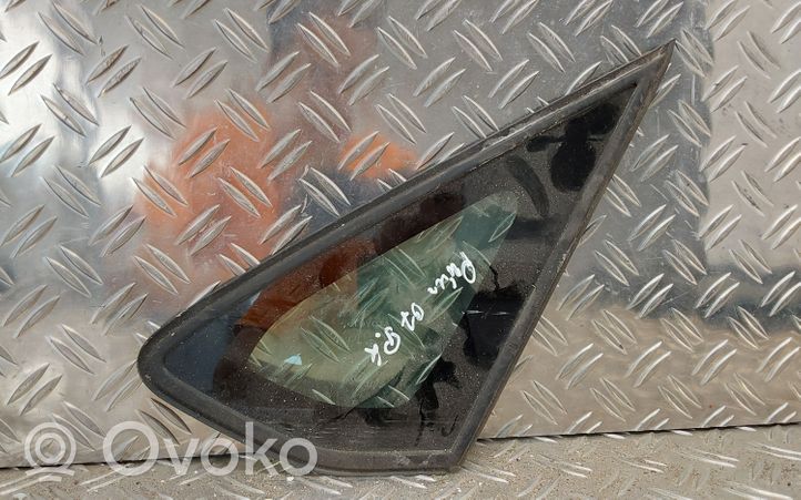 Toyota Prius (NHW20) Треугольное стекло в передней части кузова 43R00034