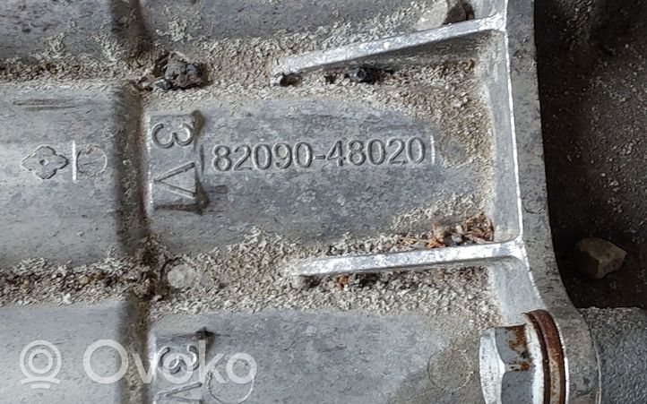 Toyota RAV 4 (XA40) Mechanizm różnicowy tylny / Dyferencjał 8209048020