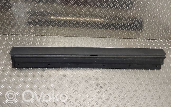 Toyota RAV 4 (XA40) Rivestimento della portiera anteriore (modanatura) 7507342010