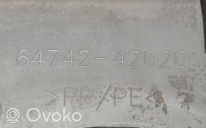 Toyota RAV 4 (XA40) Akkulaatikon alustan kansi 6474242020