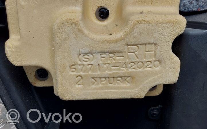 Toyota RAV 4 (XA30) Boczki / Poszycie drzwi przednich 6771742020