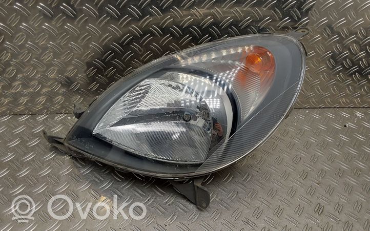 Toyota Yaris Verso Lampa przednia 