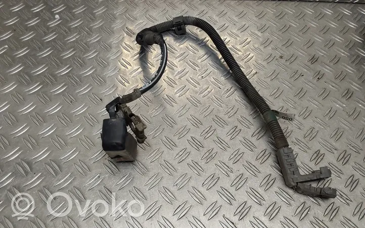 Toyota RAV 4 (XA30) Plus / Klema / Przewód akumulatora 8212242050