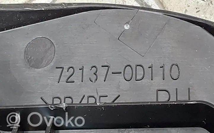 Toyota Yaris Osłona szyn przedniego fotela pasażera 721370D110