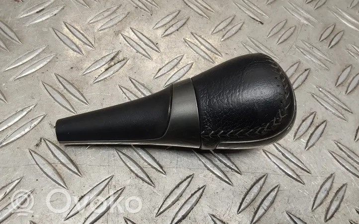 Toyota Yaris Gear lever shifter trim leather/knob 