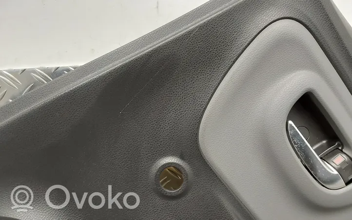 Toyota Yaris Verkleidung Tür hinten 676140D550