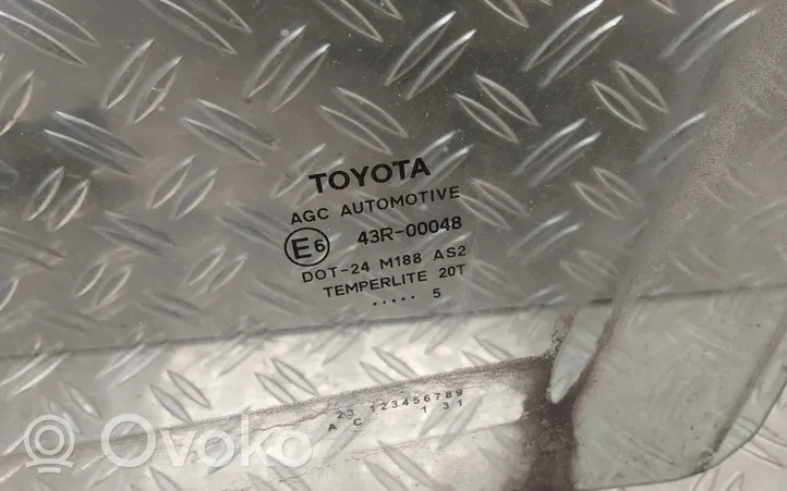 Toyota Yaris Fenster Scheibe Tür hinten 