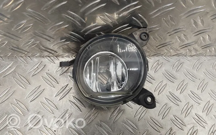 Toyota Corolla E120 E130 Luz de niebla delantera 8121002090