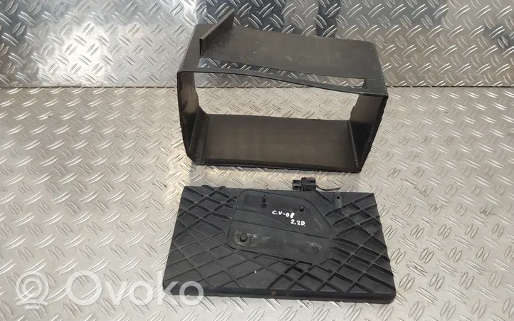 Toyota Corolla Verso AR10 Boîte de batterie 744310F010