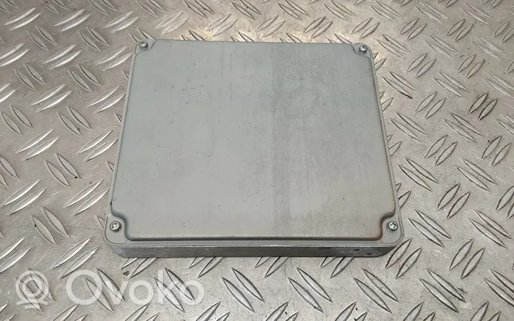 Toyota Corolla Verso AR10 Calculateur moteur ECU 896610F111