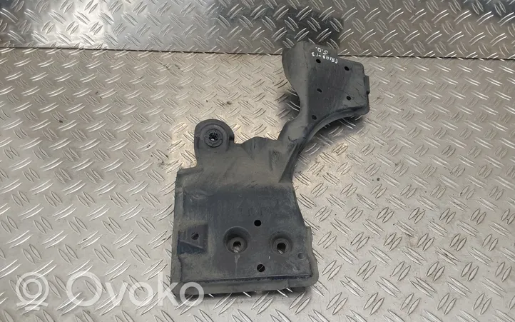 Toyota Prius (XW30) Couvre soubassement arrière 5762747010