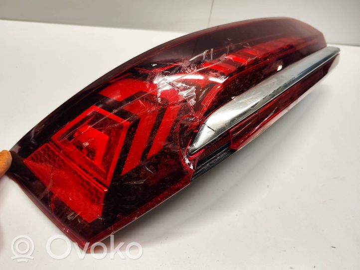 Audi Q7 4M Luce del paraurti posteriore 4M0945075