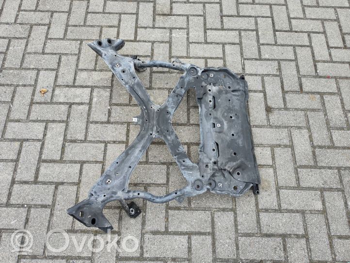 Audi A4 S4 B9 Rama pomocnicza przednia 8w1399347F