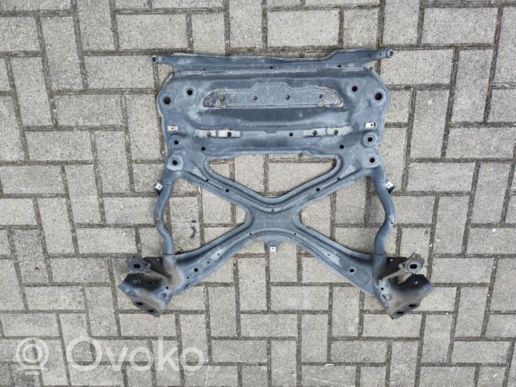 Audi A4 S4 B9 Rama pomocnicza przednia 8W1399347B