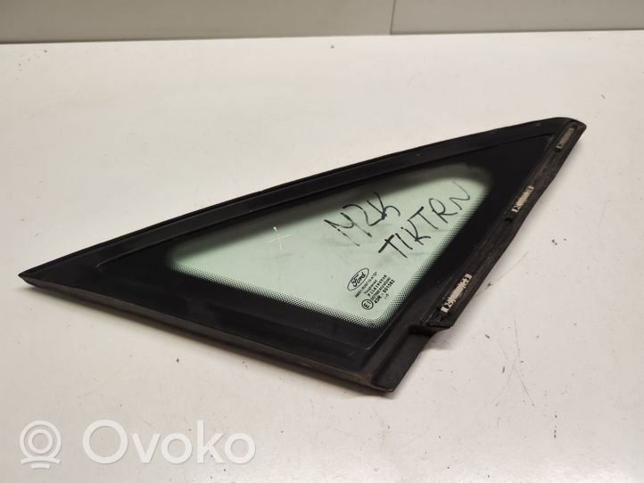 Ford Focus C-MAX Front door vent window glass four-door 