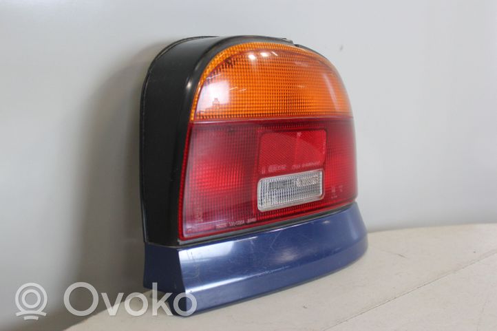 Mazda 121 Lampa tylna 3309505R