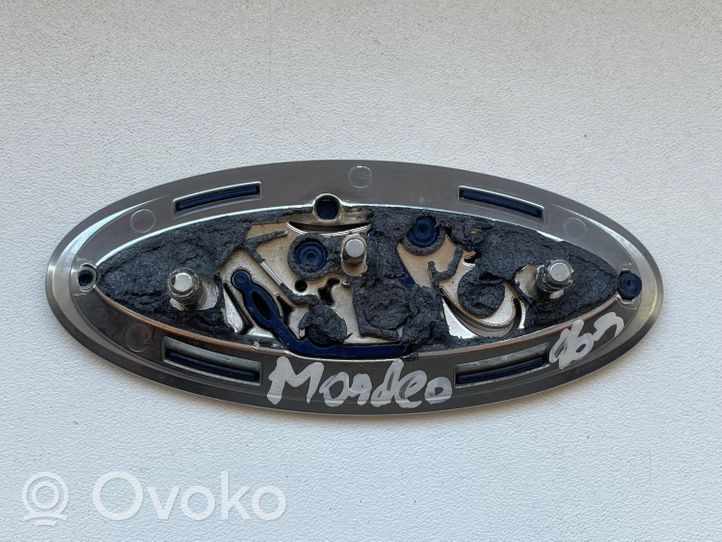 Ford Mondeo MK V Mostrina con logo/emblema della casa automobilistica 