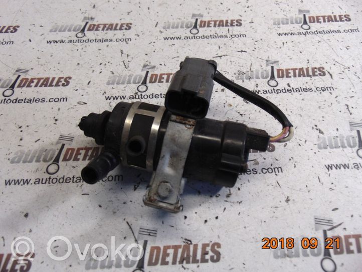 Honda CR-V Headlight washer pump 22420