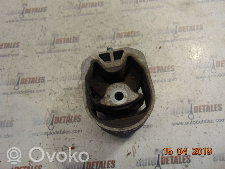 Mercedes-Benz B W245 Engine mount bracket A1692401417