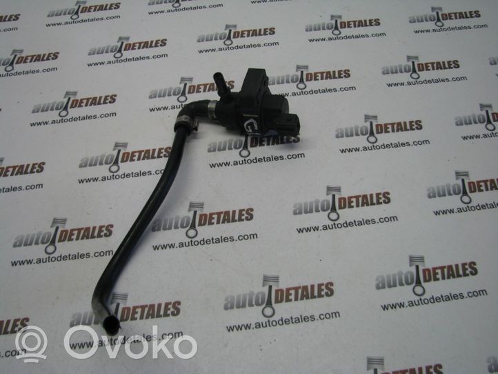 Mercedes-Benz GL X164 Valve vacuum A2124702793