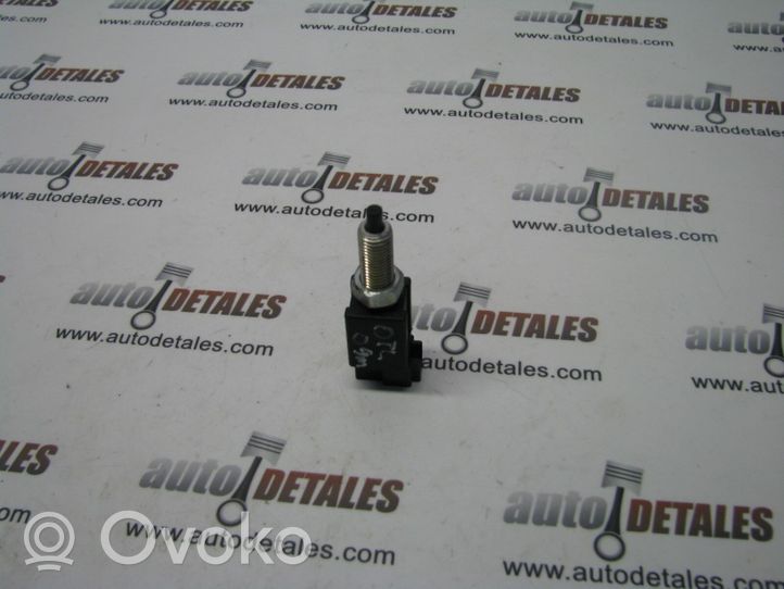 Mitsubishi Outlander Clutch pedal sensor 