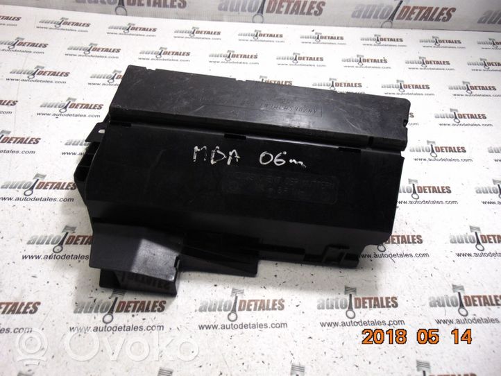 Mercedes-Benz A W169 Module de fusibles A1695451740