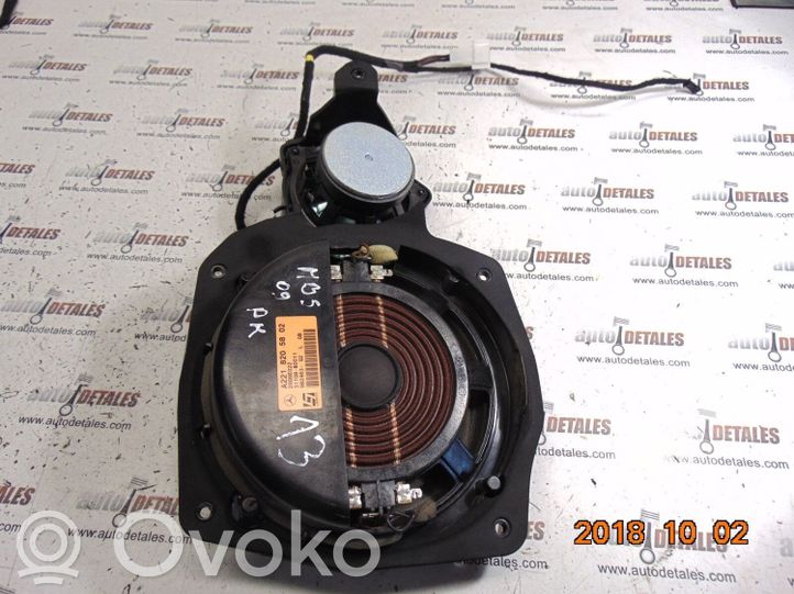 A2218205802 Mercedes-Benz S W221 Front door speaker, 40.00 € | RRR