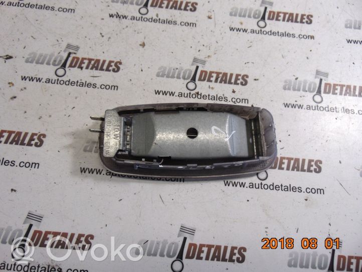 Mercedes-Benz A W168 Altre luci abitacolo A2028200401