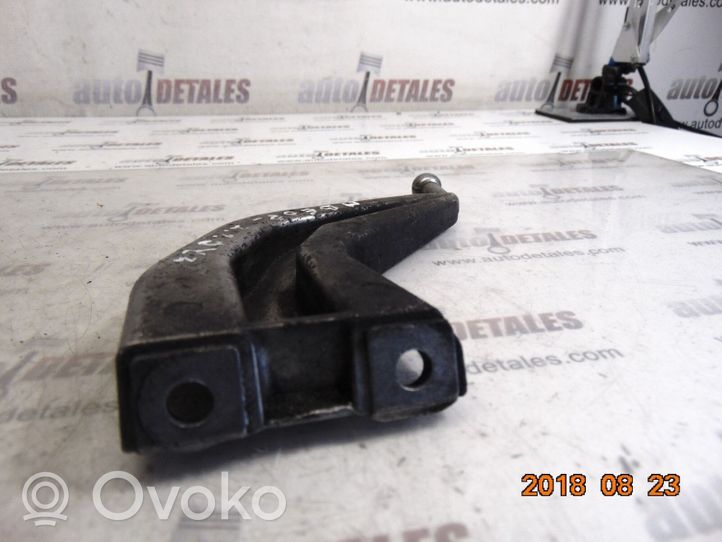 Mercedes-Benz E W211 Altra parte del motore A6460160238