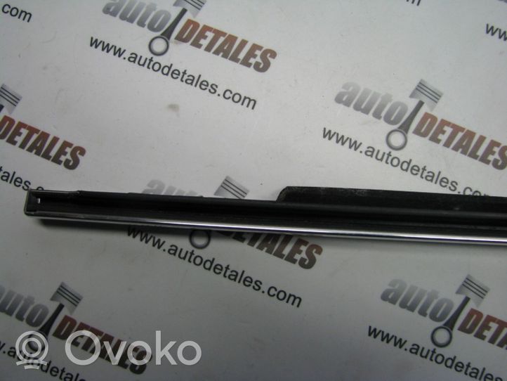 Vauxhall Insignia A Rivestimento modanatura del vetro della portiera anteriore 13228107