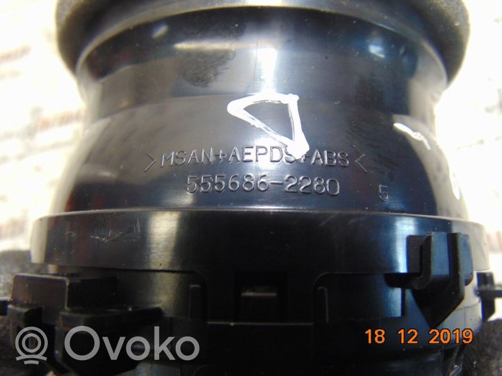 Toyota Yaris Šoninės oro grotelės 5556862280