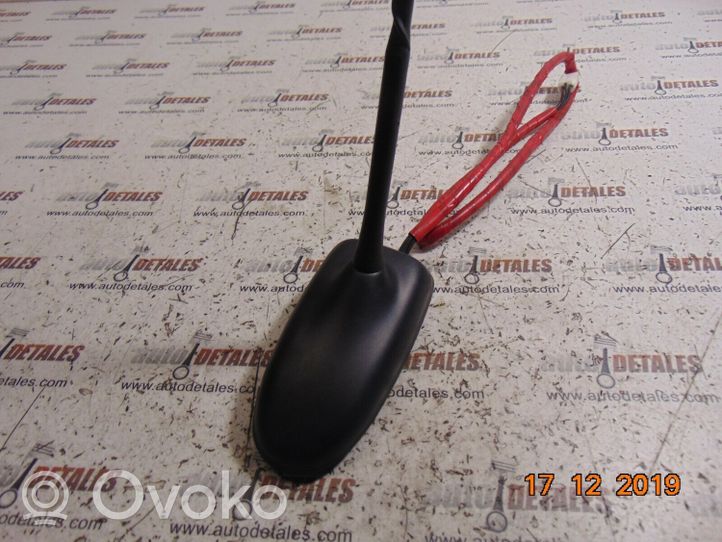 Toyota Yaris Radio antenna V309075C