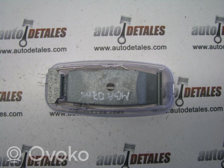 Mercedes-Benz A W169 Éclairage lumière plafonnier arrière A2028200401