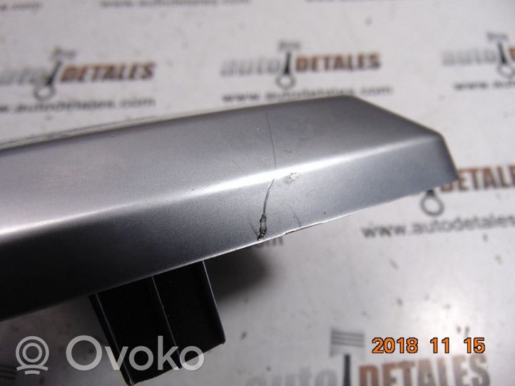 Mercedes-Benz GL X164 Cornice di rivestimento della regolazione del sedile della portiera anteriore A6757309213