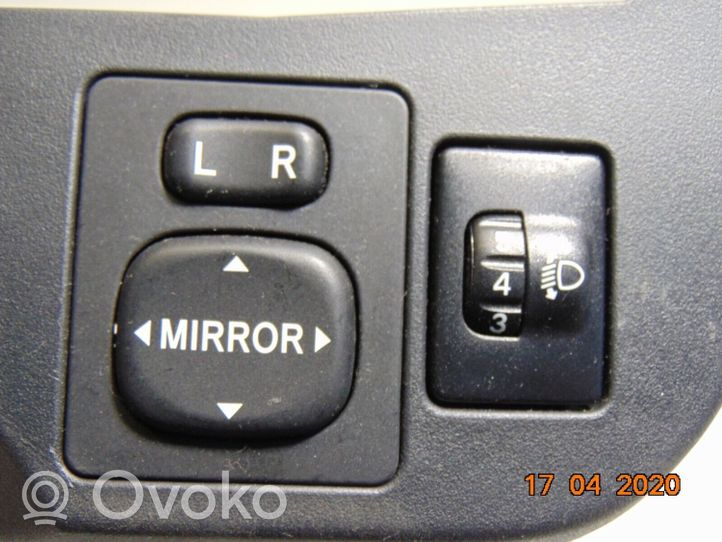 Toyota Yaris Bouton de commutateur rétroviseur latéral 554460D060