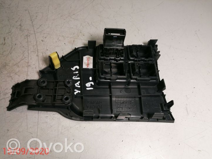 Toyota Yaris Antipraslidimo/ sukibimo (ASR) jungtukas 589170D160