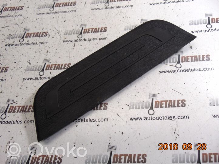 Hyundai i30 Copertura del rivestimento del sottoporta posteriore 85888A6000