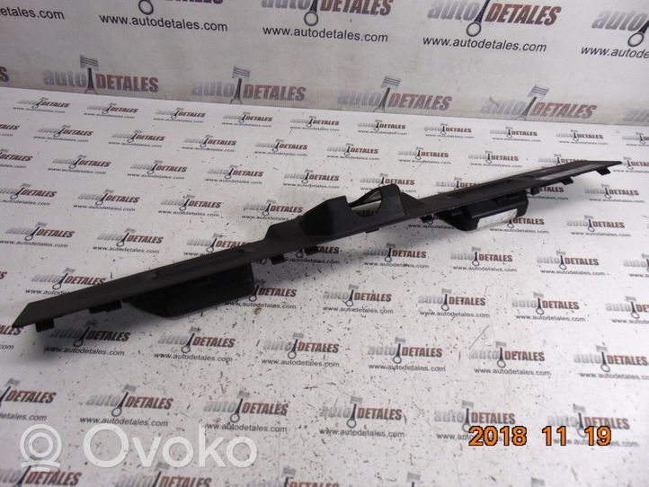 Mercedes-Benz GL X164 Rivestimento serratura portellone posteriore/bagagliaio A1647400130