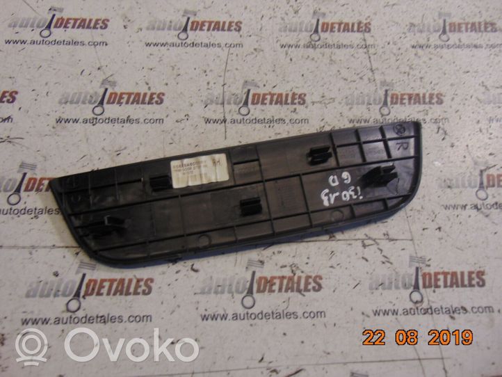 Hyundai i30 Copertura del rivestimento del sottoporta posteriore 85888A6000RY